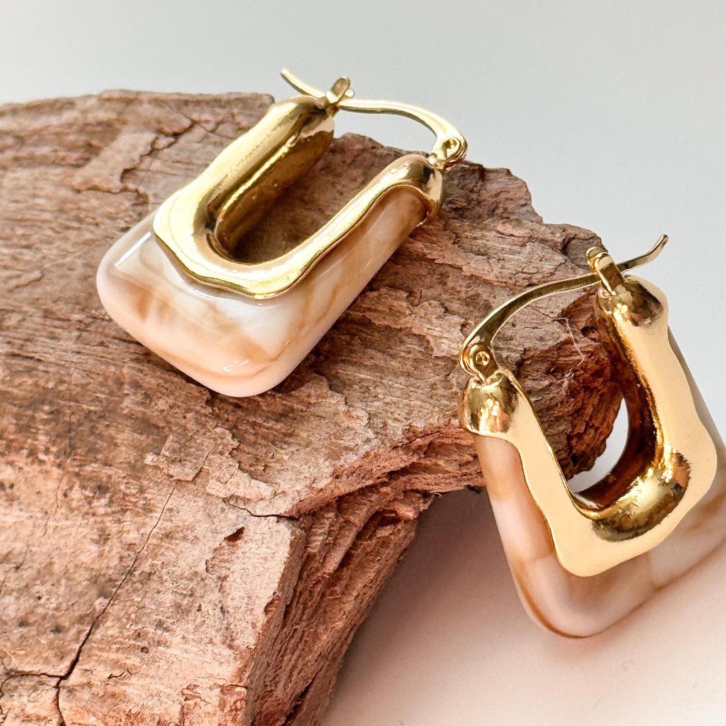 Coffee Brown Retro Hoop Earrings